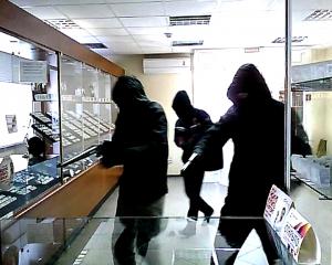 В Хакасии будут судить участников банды, грабившей ломбарды 