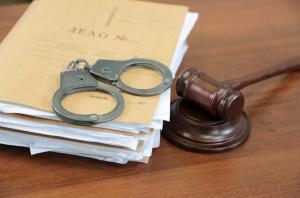 Отправлен под суд телефонный мошенник, обманувший жителей Хакасии и Красноярского края