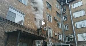 В Абакане горит административное здание на ул. Щетинкина, 18. ОБНОВЛЕНО