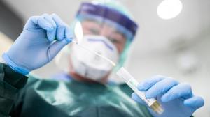 В республике неуклонно растет заболеваемость коронавирусом