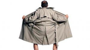 В Саяногорске ищут мужчину, обнажавшегося перед детьми на улице