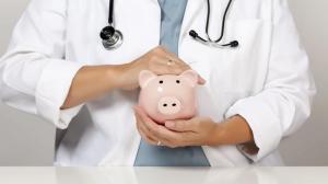 Минздрав Хакасии назвал причину невыплаты зарплат медикам