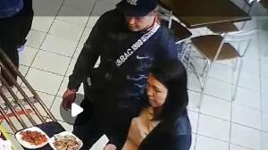 В Абакане посетители кафе расплатились за заказ купюрой «Банка приколов»