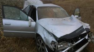 Водитель без прав затоталил машину на трассе в Хакасии