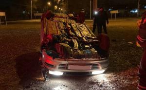 20-летний водитель перевернул автомобиль на перекрёстке в Абакане