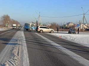 Пенсионер пострадал в ДТП с Мерседесом и ВАЗ