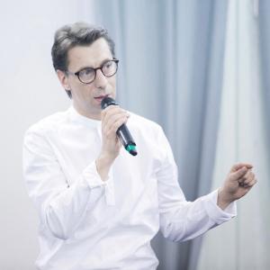 Скончался известный российский телеведущий Михаил Зеленский