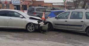 В Абакане ДТП с участием трех автомобилей