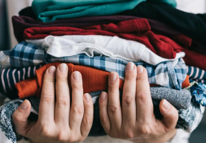 Нужные вещи в новые руки: контейнеры для приёма одежды и обуви установят в Абакане