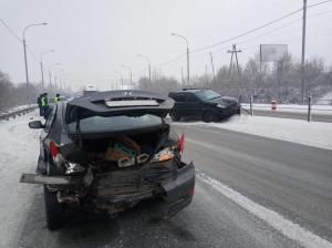 Сразу 3 ДТП произошли в Хакасии из-за погодных условий