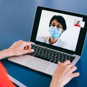 За состоянием пациентов врачи смогут наблюдать дистанционно