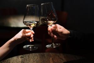 Юная собутыльница похитила у жителя Черногорска 40 тысяч рублей