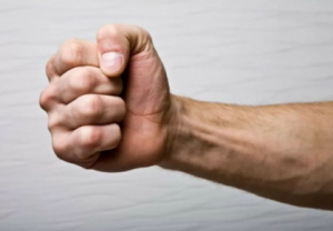 Мужчина до смерти избил сожительницу в Таштыпском районе