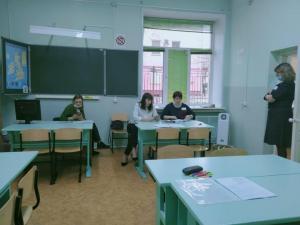 Запись в первый класс стартовала в Абакане сегодня