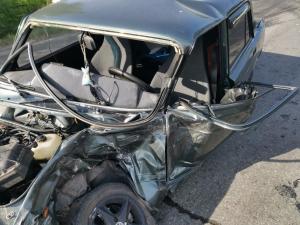 Выезд на запрещающий сигнал светофора стал причиной ДТП в Абакане