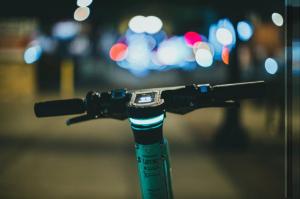 Электросамокатчика, который сбил женщину, нашли сотрудники ГИБДД