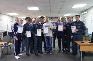 Пожарные состязались в стрельбе из винтовки в Абакане