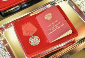 Участникам спецоперации вручили награды в Хакасии