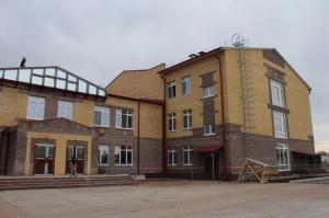 Строительство школы в Красном Абакане подходит к концу