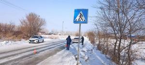 8-летняя девочка попала под машину в Хакасии