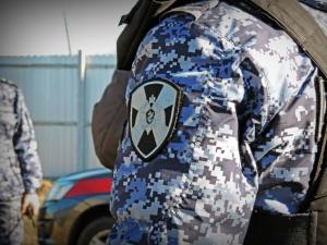Пьяного мужчину с чужим телефоном задержали росгвардейцы в Черногорске