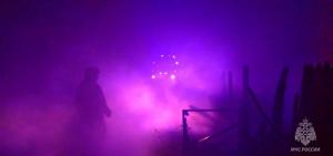 "Изобретательные агрономы" устроили пожар в теплице в Черногорске