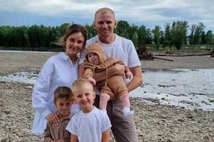 Семья из Хакасии вошла в число победителей Всероссийского конкурса "Семья года-2023"