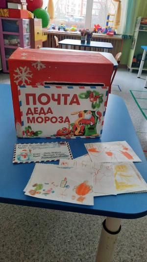 О своих заветных желаниях Деду Морозу рассказали абаканские дети