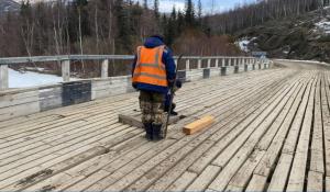 В Ширинском районе началось строительство моста на замену аварийному