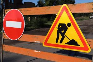 Движение на улице Авиаторов в Абакане ограничено