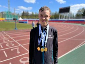Легкоатлет из Хакасии взял три золота первенства России