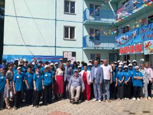 Депутаты парламента РХ поздравили юных избирателей с открытием летней профильной смены