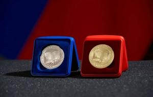 Более 400 выпускников Хакасии получили медали