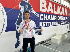 Фёдор Жибинов из Хакасии - победитель международных соревнований по гиревому спорту