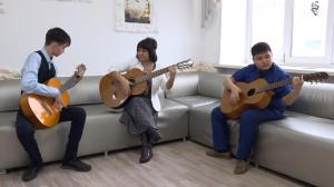 Тореен чирiм. Юные гитаристы ХРНДШИ