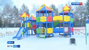 Подрядчика, который не установил детскую площадку, наказали рублём