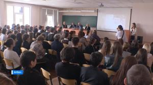 В Хакасии продолжает работу школа юного медика