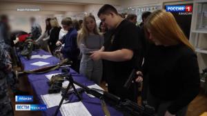 Студенты в гостях у ОМОНовцев