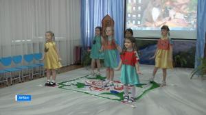   В детском садике «Кристаллик» прошёл городской конкурс среди воспитателей, обучающих хакасском языку