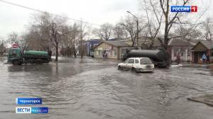 Весна пришла внезапно: Абакан и Черногорск залиты водой 