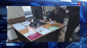 Вносил ложные сведения и сотнями кубометров вывозил древесину 