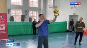 Приобщать к здоровому образу жизни личным примером