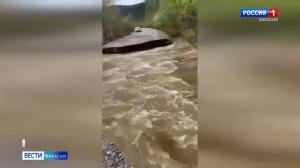 В Аскизском районе дождем размыло дорогу