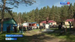 В лагере «Беркут»  открыли памятник бойцам Великой Отечественной и заложили капсулу времени