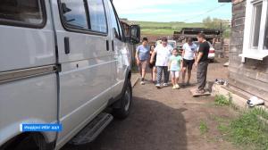 Многодетная семья Токмашовых из Ташыпского района получила автомобиль 