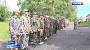 Школьников собрали на сборы по начальной военной подготовке