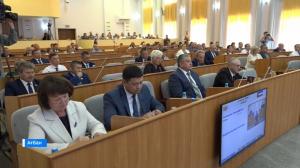 На парламентской сессии глава республики ответил на вопросы депутатов