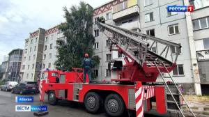 Мужчина пострадал при пожаре в абаканской многоэтажке 