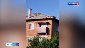 Жители трёхэтажки в Шира боятся дождей, в доме снесло крышу