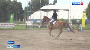 Участники конноспортивных состязания – бойцам СВО